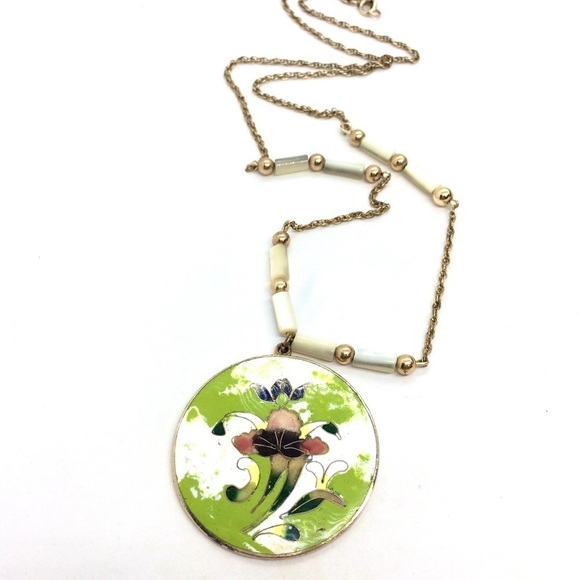 3/$30 VINTAGE PORCELAIN MEDALLION NECKLACE FLORAL GOLD TONE CHAIN BOHO ASIAN - Picture 1 of 12